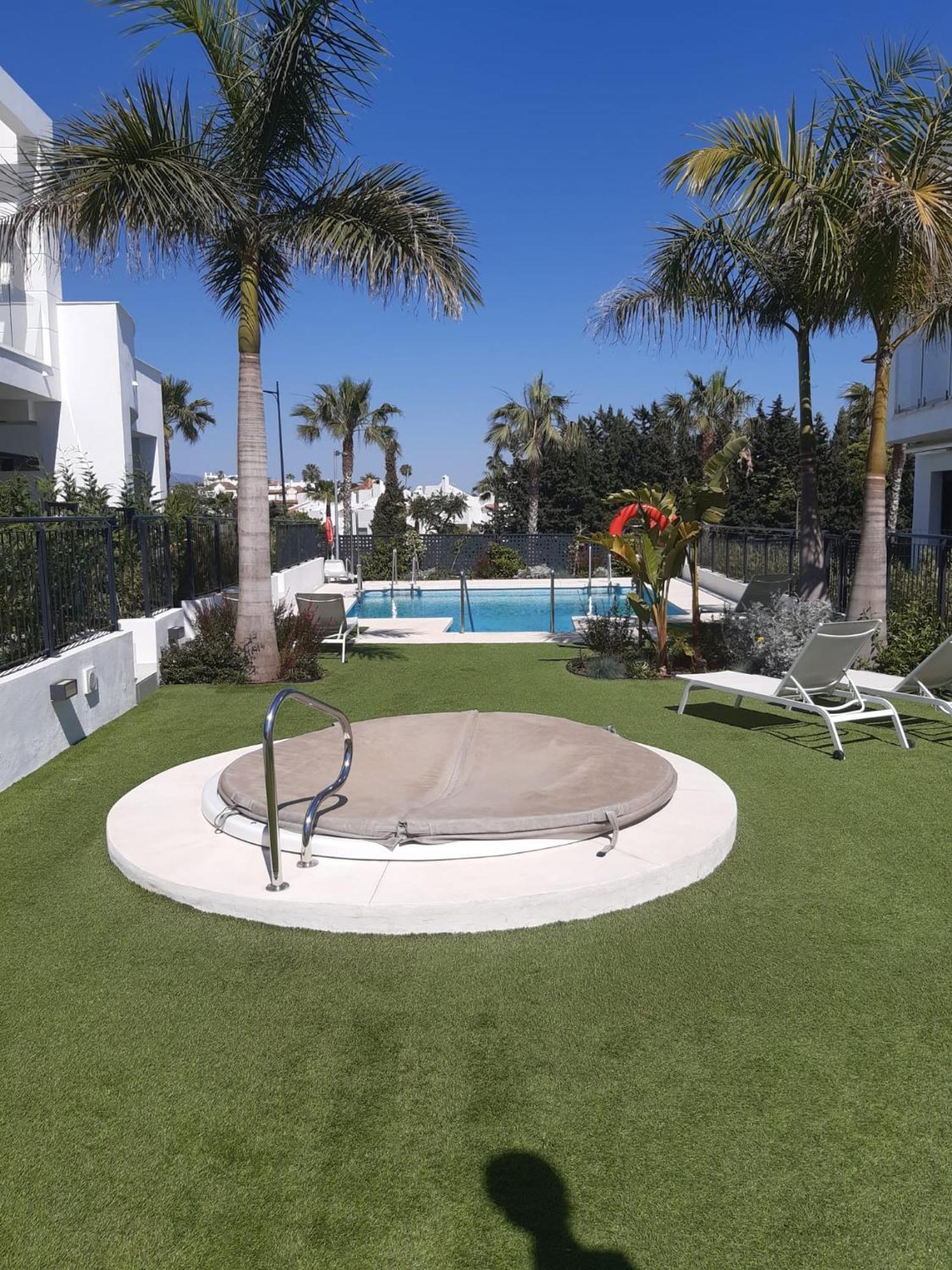 Los Miradores Del Sol By Mar Holidays エステポナ エクステリア 写真